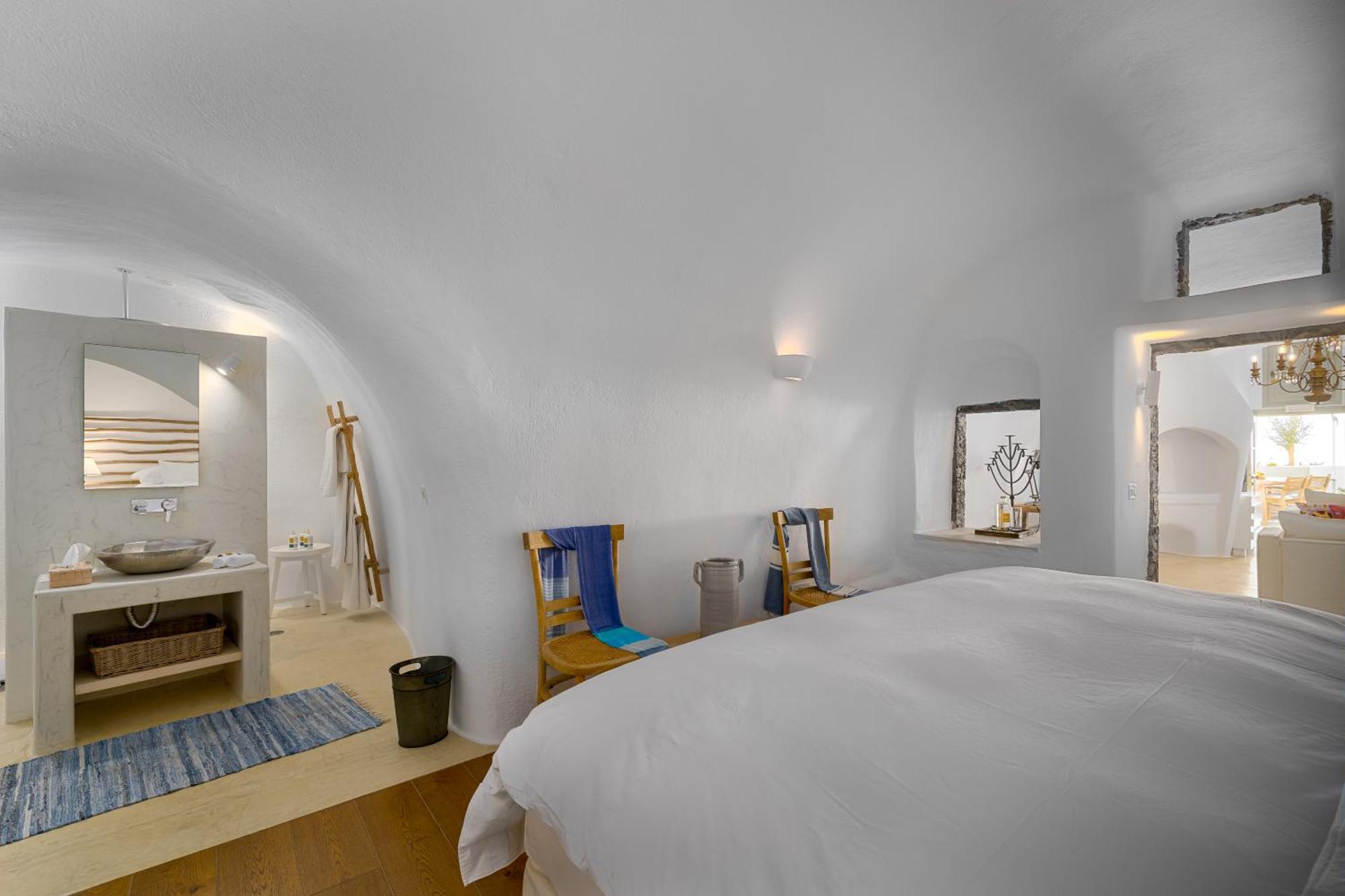 Iconic Santorini, A Boutique Cave Hotel By Sandglass Imerovigli  Phòng bức ảnh